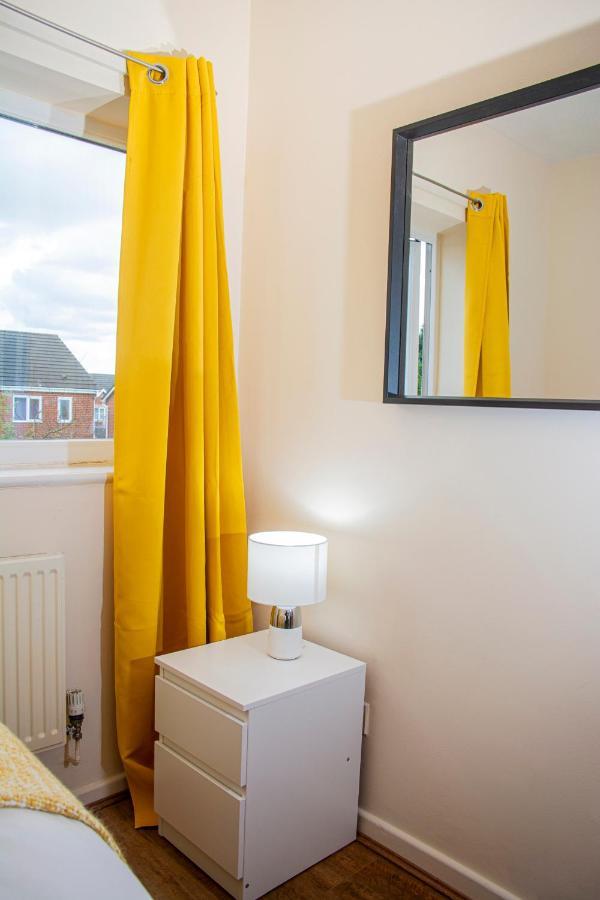 Cosy 3-Bed Home Close To City Centre Mánchester Exterior foto