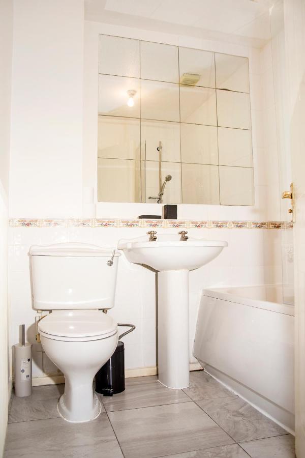 Cosy 3-Bed Home Close To City Centre Mánchester Exterior foto